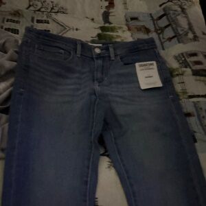 Signature Women's Light Blue Skinny Jeans